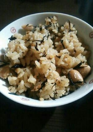 ひじきの炊き込みご飯-レシピのメイン写真