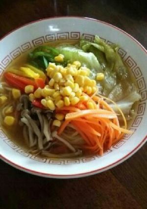 簡単豪華なインスタントラーメン-レシピのメイン写真