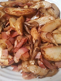 ご飯が進む♪冷凍ポテトで簡単炒めもの-レシピのメイン写真