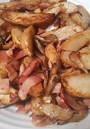 ご飯が進む♪冷凍ポテトで簡単炒めもの-レシピのメイン写真