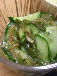 めかぶの酢の物 ゴマ油の香りで-レシピのメイン写真