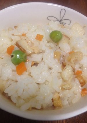 うすいえんどうとちくわとあげの混ぜご飯-レシピのメイン写真