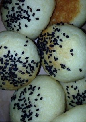 炊飯器で発酵のつぶつぶごまのおからパン-レシピのメイン写真