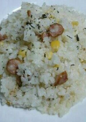 ピラフ!?コーンとウインナーのご飯♪-レシピのメイン写真