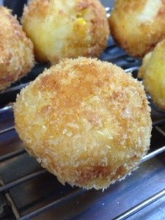 お弁当にコーンと玉ねぎのはんぺんコロッケ-レシピのメイン写真