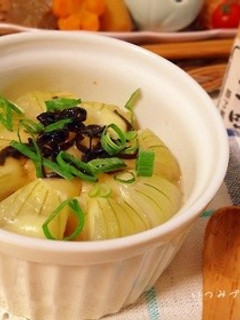 レンチン!新タマネギのチーズと塩昆布蒸し-レシピのメイン写真