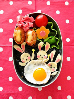 大きな目玉焼き!【キャラ弁】-レシピのメイン写真