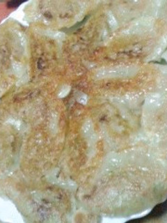 春はツナと空豆と玉ねぎでヘルシー餃子-レシピのメイン写真