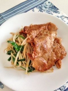豚肉の生姜焼き*ニラもやし炒め添え-レシピのメイン写真