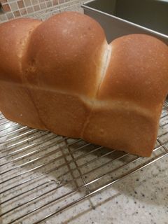 スリム食パン型で♪金食パン-レシピのメイン写真