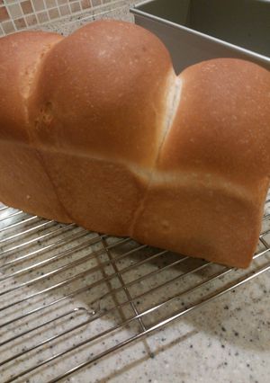 スリム食パン型で♪金食パン-レシピのメイン写真