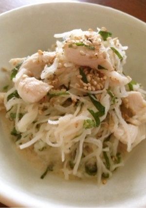 茹で鶏と大根のさっぱり胡麻酢和え-レシピのメイン写真