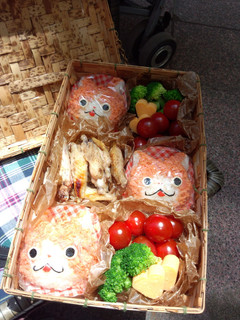 妖怪ウォッチ♪ジバニャン♪鮭おにぎり-レシピのメイン写真