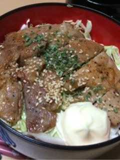 豚ロースのニンニク醤油丼-レシピのメイン写真