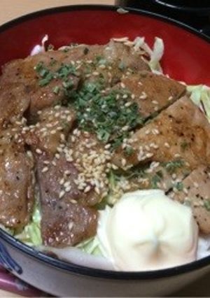 豚ロースのニンニク醤油丼-レシピのメイン写真