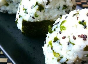 梅昆布茶香るじゃこワカメご飯☆おにぎり★-レシピのメイン写真