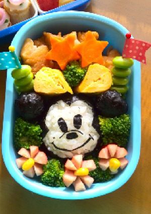 ミニーちゃんキャラ弁♪黄色いリボン-レシピのメイン写真