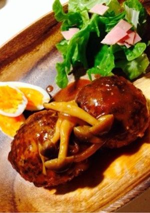 にっこにこ♪我が家の煮込みハンバーグ♡-レシピのメイン写真