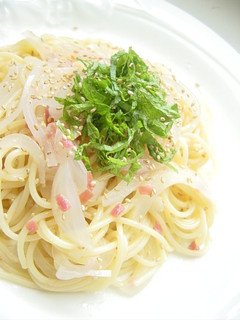 冷製☆梅と玉ねぎの和風パスタ-レシピのメイン写真