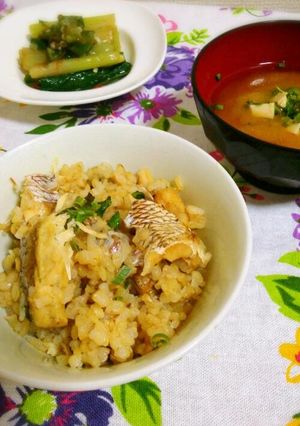 お祝いにも♪超簡単☆玄米でモチモチ鯛飯-レシピのメイン写真