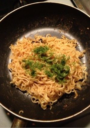 禁断の夜食(^^)袋麺焼きそば-レシピのメイン写真