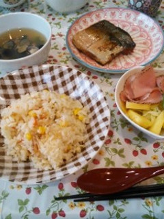 カンタン!炊飯器でチキンピラフ♪-レシピのメイン写真