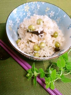 えんどう豆としいたけのごはん-レシピのメイン写真