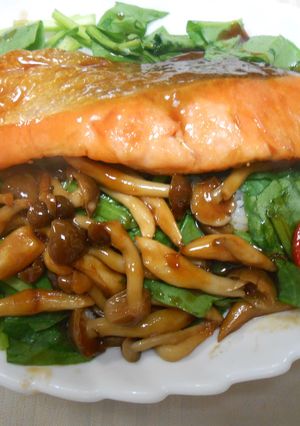 鮭としめじとほうれん草の照り焼き丼-レシピのメイン写真