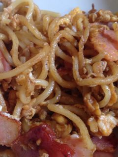 ベーコンスクランブルエッグ焼きそば-レシピのメイン写真