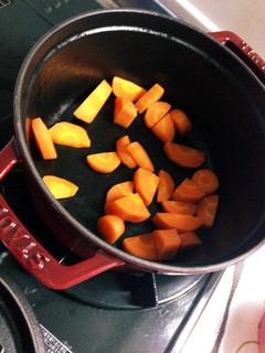 Staubでにんじんの蒸し焼き♡-レシピのメイン写真
