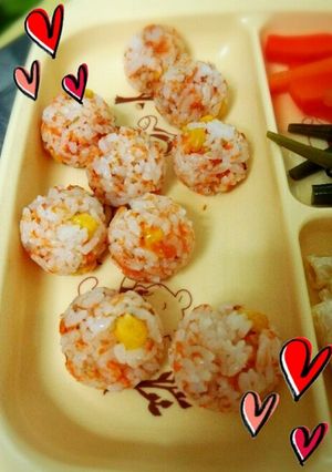 にんじんふりかけでおにぎり-レシピのメイン写真