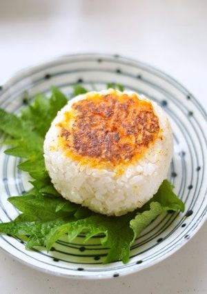 ご褒美系❤うにの黄金★焼きおにぎり-レシピのメイン写真