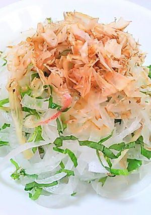 オニオンスライスサラダ♡さらし玉ねぎ-レシピのメイン写真