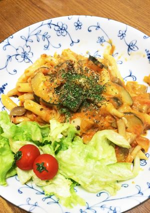 意外に簡単チキンとペンネのトマト煮込み-レシピのメイン写真