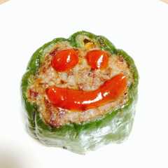 รูปของ 子供が食べ易い♡輪切りのピーマン肉詰め