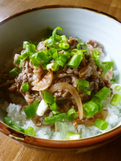 牛肉のガッツリ丼♪-レシピのメイン写真