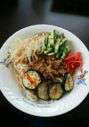 簡単!肉味噌のっけ冷うどん-レシピのメイン写真