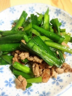 にら!!とひき肉炒め♡-レシピのメイン写真