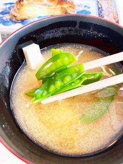 簡単絹さやと豆腐のお味噌汁-レシピのメイン写真