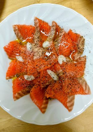 サーモンのにんにくカルパッチョ-レシピのメイン写真