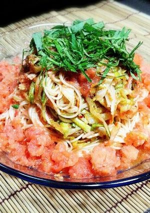 夏バテに♪冷凍トマトでひんやりピリ辛素麺-レシピのメイン写真