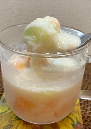 冷凍メロンとヨーグルトのシェイク♪-レシピのメイン写真