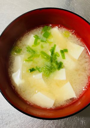 ジャスト2人分！豆腐だけの味噌汁-レシピのメイン写真