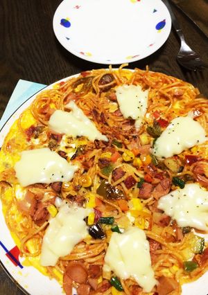パスタのリメイクピザ風-レシピのメイン写真