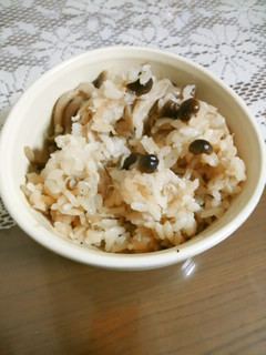 しめじとじゃこの炊き込みご飯-レシピのメイン写真