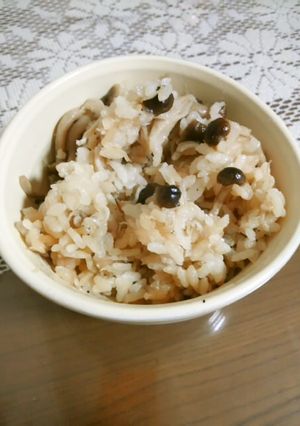 しめじとじゃこの炊き込みご飯-レシピのメイン写真