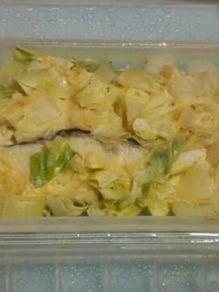 アレンジ∞!!ルクエde余り野菜と魚蒸し-レシピのメイン写真