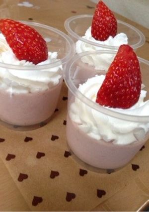ふるふる苺プリン-レシピのメイン写真