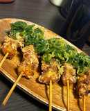 焼き鳥串！唐揚げにし！ネギダレ乗せたし！