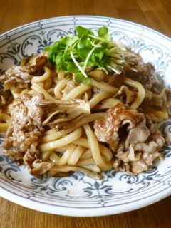 舞茸と豚肉の焼きうどん♪-レシピのメイン写真